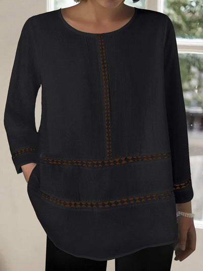 Blusa Semitransparente con Cuello Redondo y Detalles Calados - Image 7