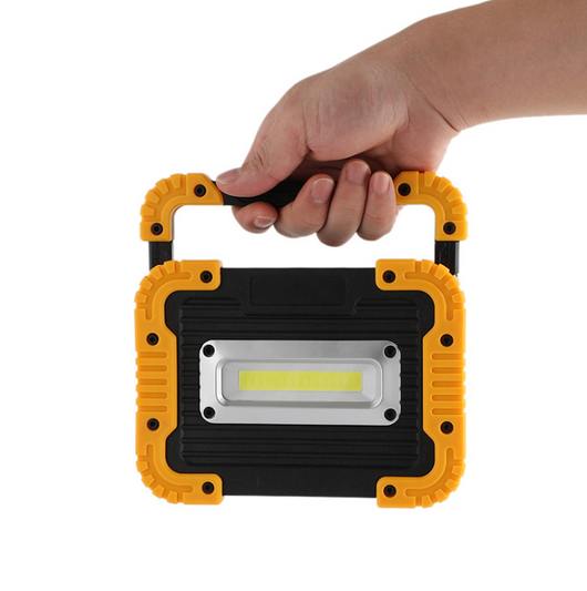 Linterna LED Recargable para Campamento - Image 4