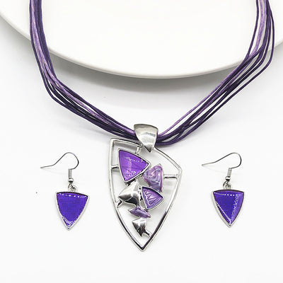 Conjunto de Collar y Aretes Triangulares con Efecto Goteo - Image 10