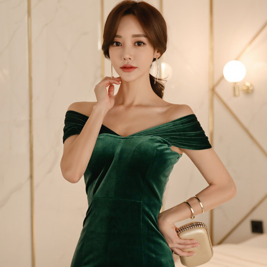 Vestido Mini Elegante Coreano de Terciopelo con Escote V - Diseño Ajustado y Femenino - Image 3