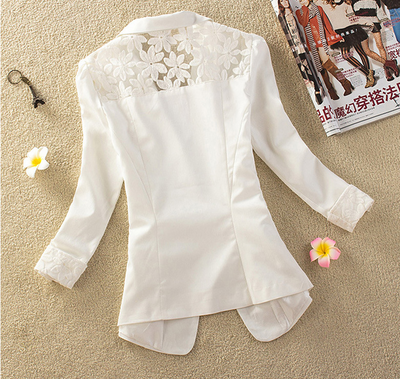 Blazer Ejecutivo para Mujer con Detalle de Encaje en Espalda - Image 5