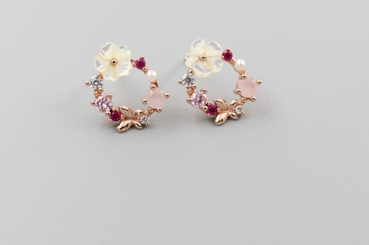 Aretes de Flores en Concha Natural