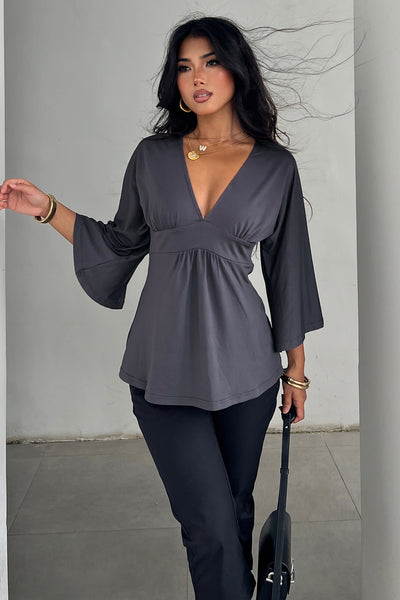 Blusa Elegante Escote en V Profundo con Mangas Trompeta para Mujer - Image 11
