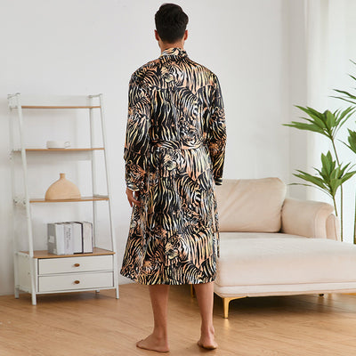 Pijama Bata de Seda Helada para Hombre - Conjunto Homewear Premium - Image 4