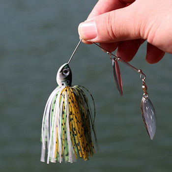 Señuelo Giratorio con Lentejuelas para Pesca de Bajo - Cebo de Superficie Premium - Image 4