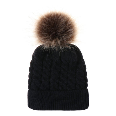 Gorro de Invierno Trenzado con Pompón - Juego Familiar Cálido - Image 3