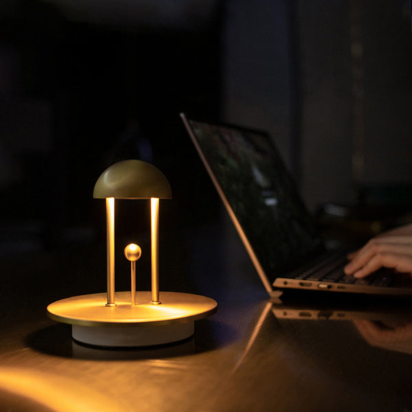 Lámpara LED de Escritorio con Sensor de Ambiente Inteligente