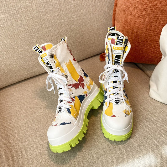 Botas de Lona con Estilo Graffiti - Image 2