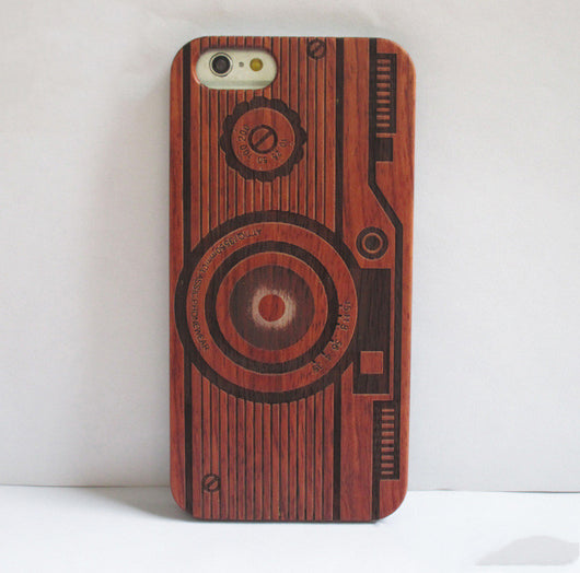 Funda para móvil con tallado en madera artesanal - Image 7