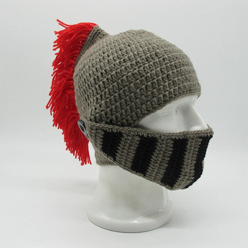 Sombrero Guerrero Tejido a Mano - Diseño Casco Caballero Divertido