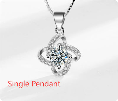 Dije de Trébol de Cuatro Hojas en Plata - Elegancia y Buena Suerte - Image 8