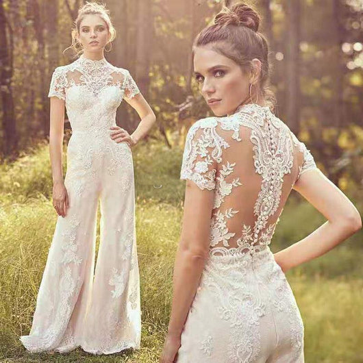 Vestido Pantalón Elegante de Encaje Blanco con Cuello Alto - Image 10