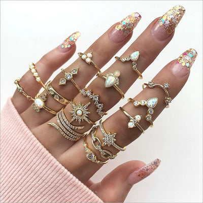 Conjunto de 17 Anillos Bohemios Ajustables