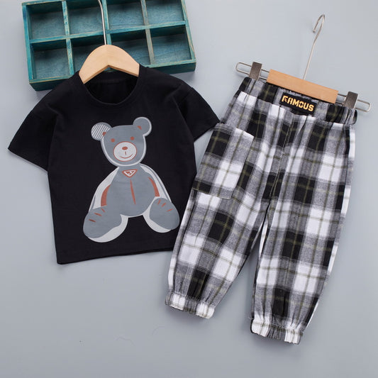 Conjunto Infantil Osito Cartoon: Playera Manga Corta y Pantalón Cuadros - Image 2