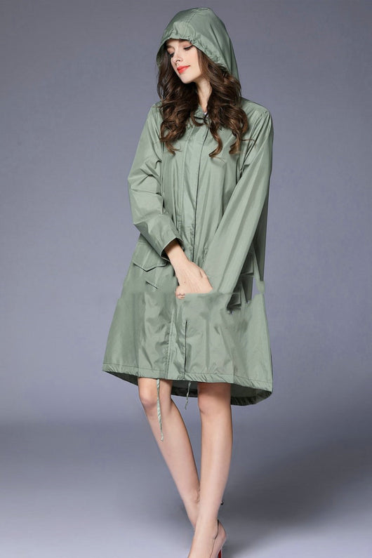 Poncho Impermeable y Transpirable para Senderismo - Image 3