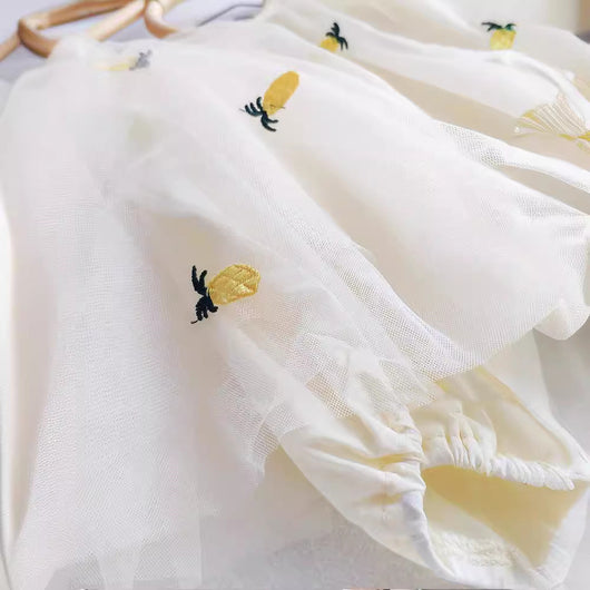 Conjunto Minimalista para Niña: Blusa y Falda de Tul - Image 4