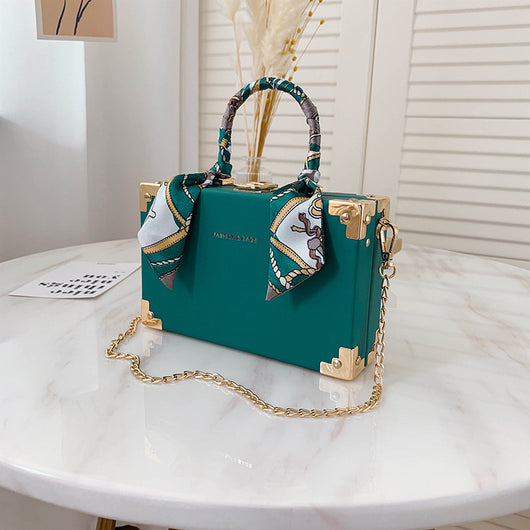 Bolso Bandolera Cuadrado Pequeño con Cadena para Mujer - Image 11