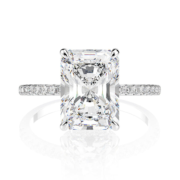 Anillo de Esmeralda Rectangular Tallado con Flor y Punta Redonda