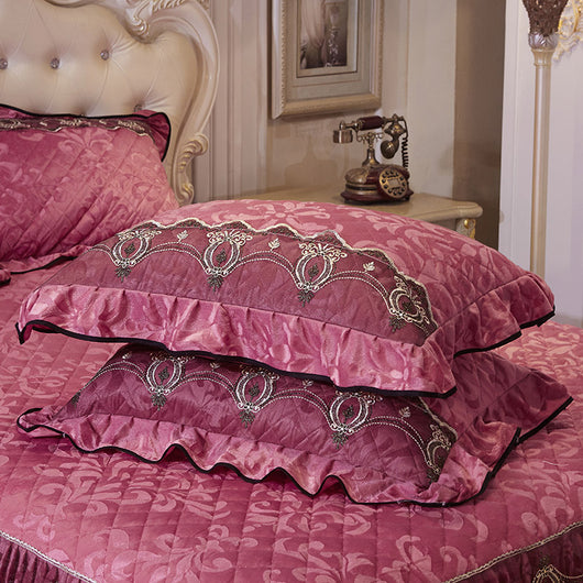 Funda de Almohada Cristal Terciopelo Acolchada con Encaje Europeo - Image 3