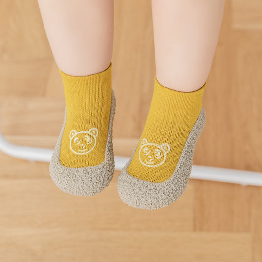Zapatos Antideslizantes para Primeros Pasos con Diseño Infantil - Image 17