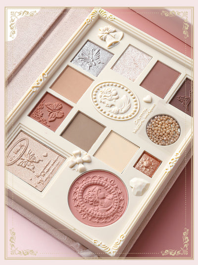 Paleta Todo en Uno: Sombras, Rubor e Iluminador con Acabado Embossed - Image 5