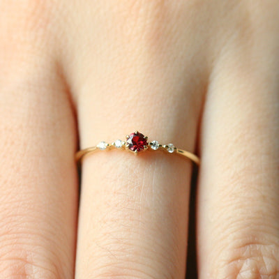 Anillo de Compromiso y Boda en Oro 16k con Rubí y Diamantes para Mujer - Image 8