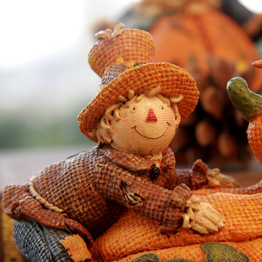 Artesanía de Resina Espantapájaros y Calabaza para Thanksgiving - Image 10