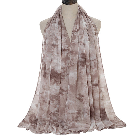 Pañuelo Chifón Estampado Tie-Dye con Perlas - Image 7