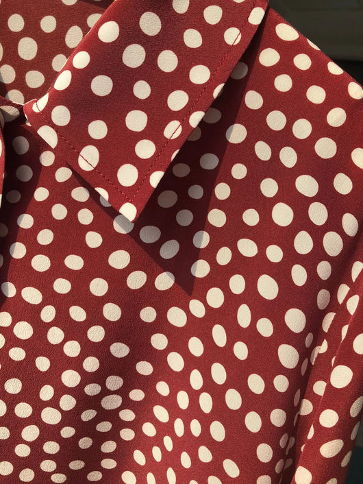 Camisa Vintage Burdeos con Lunares en Seda - Cuello Solapa Manga Larga - Image 12