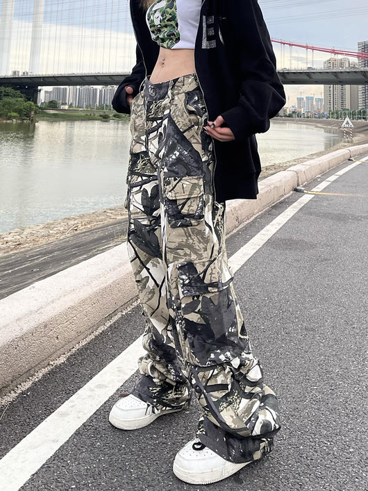 Pantalón Cargo Vintage Camo de Pierna Ancha con Bolsillos - Image 3