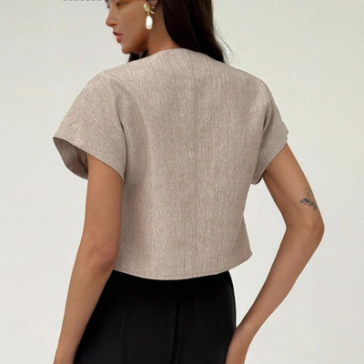 Blusa Elegante Cuello V con Cintura Marcada y Hombros Amplios - Image 3