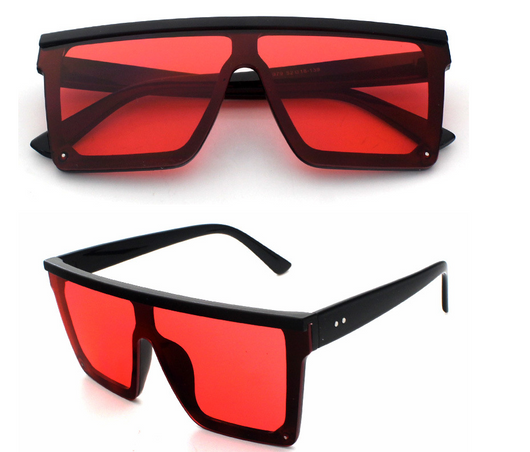 Large-frame square sunglasses with a tortoiseshell pattern frame and gradient brown lenses, shown from front and side. - Image 21