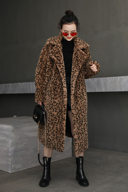 Abrigo de Piel Oversized con Cuello de Solapa y Estampado Leopardo - Image 2