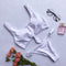 Bikini con Nudo en el Pecho