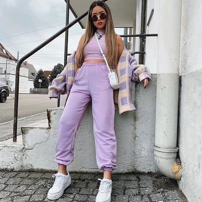 Pantalones de cintura alta con bordado de mariposas