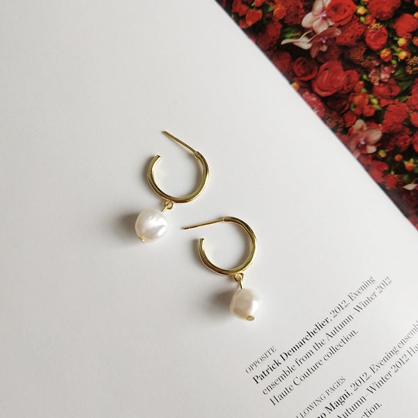 Aretes de Perla de Agua Dulce Estilo Coreano Irregular para Mujer