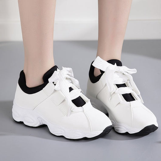 Zapatillas Deportivas Oversized con Cordones - Diseño Contemporáneo - Image 3