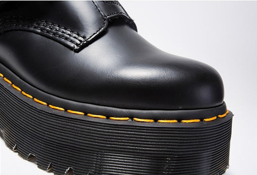 Botas Martin con Hebilla de Corazón - Image 6