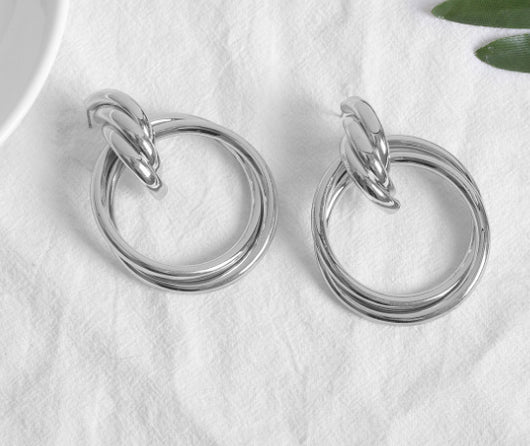 Aretes Colgantes Hueco Redondos de Aleación para Mujer - Image 7