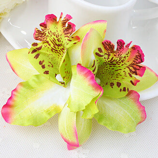 Pasador Floral Doble Orquídea Tailandesa para Novia - Accesorio para el Cabello - Image 11