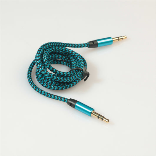 Cable de Audio 3.5mm con Funda Metálica y Trenzado Reforzado - Image 8