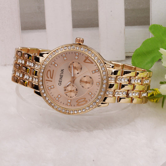 Reloj de Moda para Mujer con Diamantes y Movimiento de Cuarzo - Image 4
