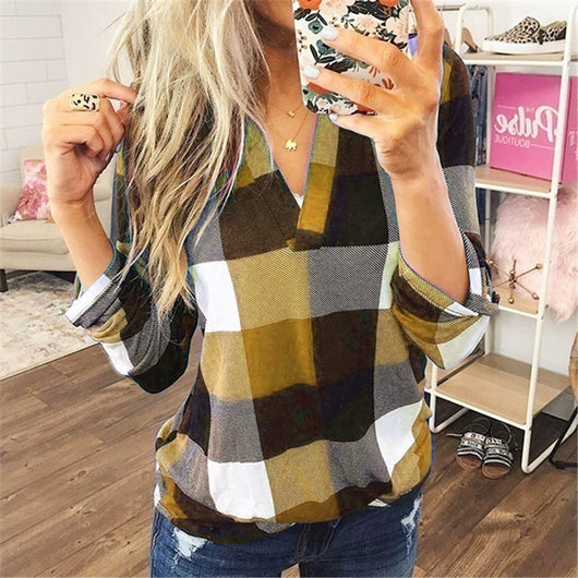 Camiseta a Cuadros con Cuello en V y Mangas Largas - Image 15