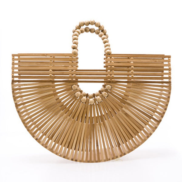 Bolsa Playera Semicircular de Rafia Tejida con Cuentas de Madera