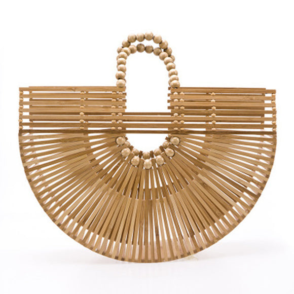 Bolsa Playera Semicircular de Rafia Tejida con Cuentas de Madera