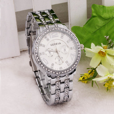 Reloj de Moda para Mujer con Diamantes y Movimiento de Cuarzo - Image 11