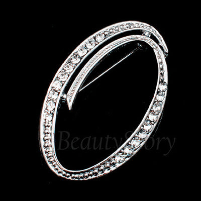 Broche de letra con diamantes - Image 22