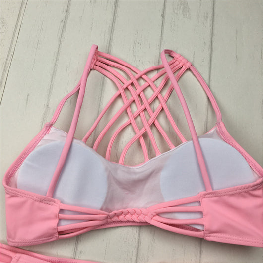 Bikini Bandage Rosa con Cortes Estratégicos - Traje de Baño Sexy Halter - Image 3