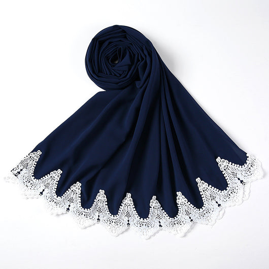 Pañuelo de Gasa Perla con Encaje Malayo - Diseño Cosido a Mano - Image 3