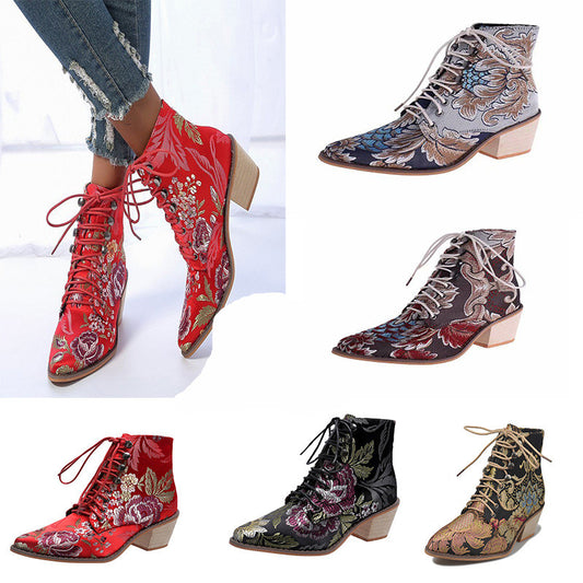 Botas Cortas para Mujer con Bordados Artesanales